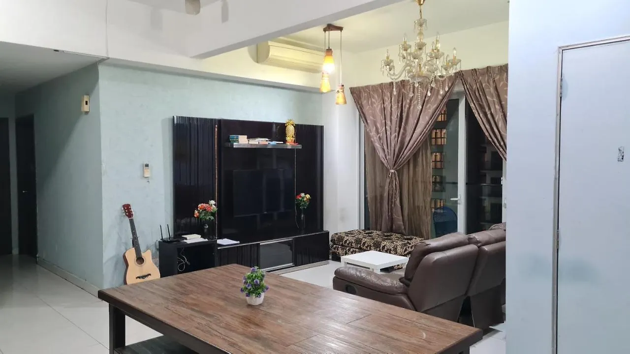 Appartement Hostel At Regalia Sky Pool Kuala Lumpur