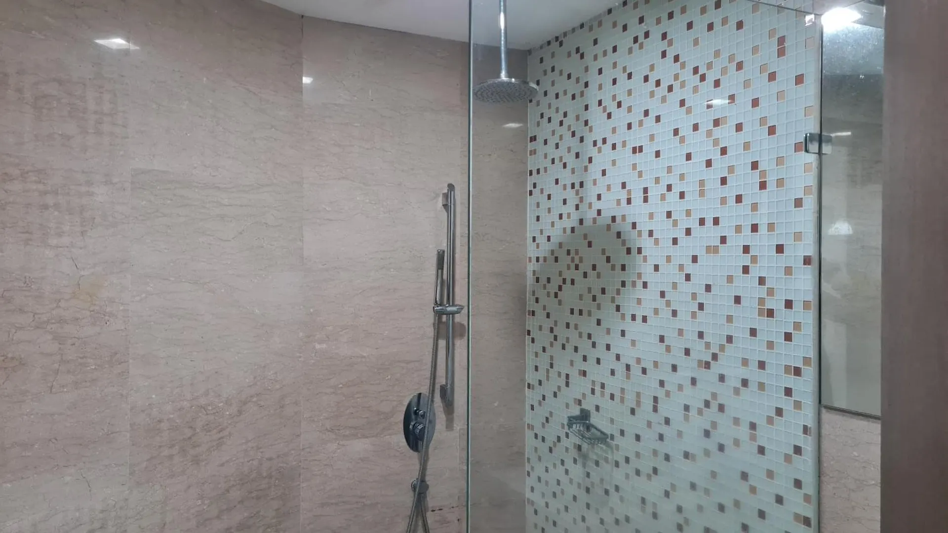 Hostel At Regalia Sky Pool Kuala Lumpur Appartement