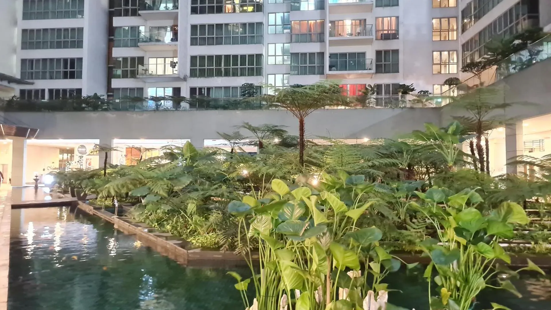 Appartement Hostel At Regalia Sky Pool Kuala Lumpur